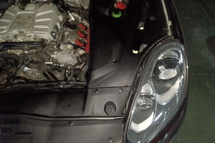 Used Porsche Cayenne 2016 Cayenne 3.0T Engine Bay Left