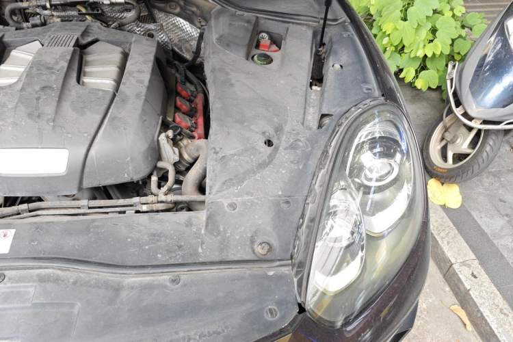 Used Porsche Cayenne 2016 Cayenne 3.0T Engine Bay Left