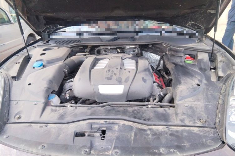 Used Porsche Cayenne 2016 Cayenne 3.0T Engine Bay