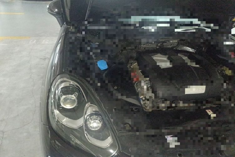 Used Porsche Cayenne 2016 Cayenne 3.0T Engine Bay Right