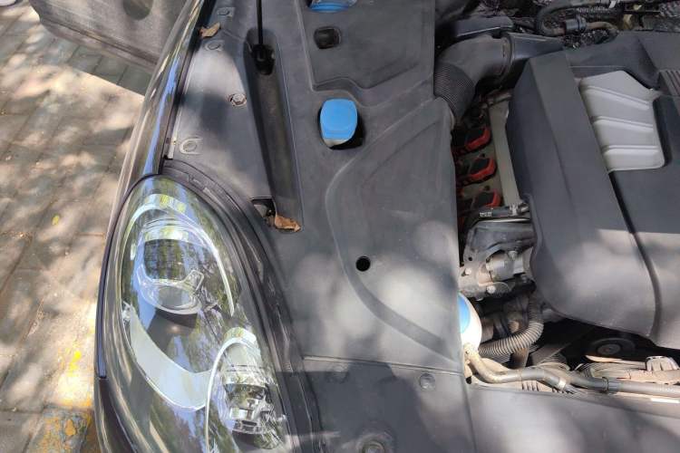 Used Porsche Cayenne 2016 Cayenne 3.0T Engine Bay Right