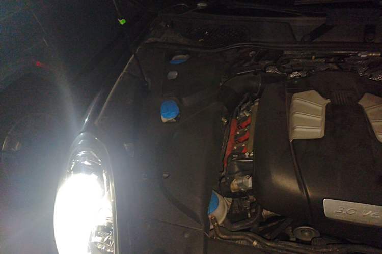 Used Porsche Cayenne 2016 Cayenne 3.0T Engine Bay Right
