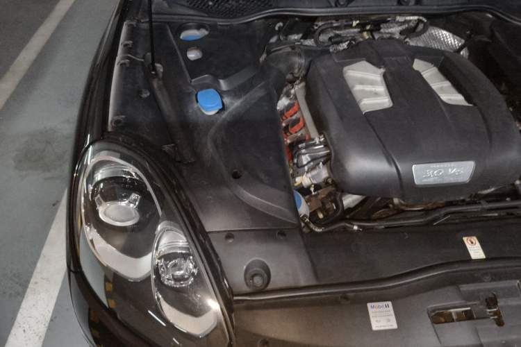 Used Porsche Cayenne 2016 Cayenne 3.0T Engine Bay Right