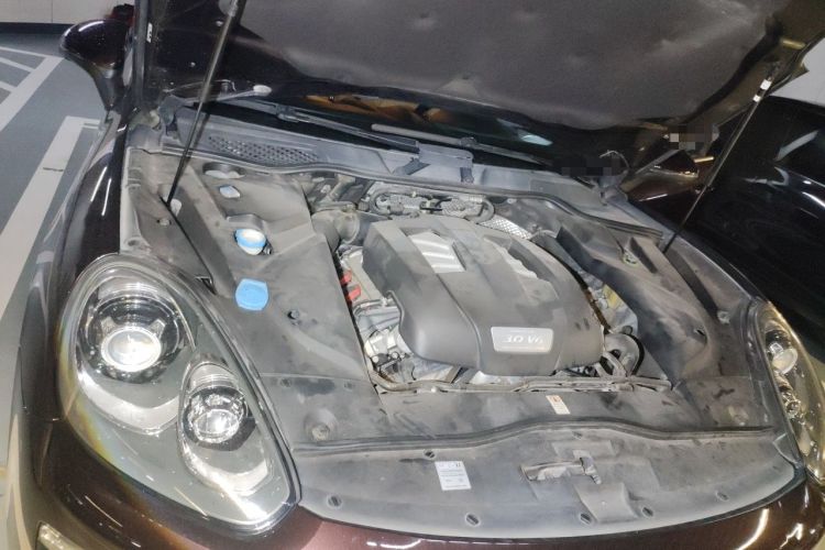 Used Porsche Cayenne 2016 Cayenne 3.0T Engine Bay Right