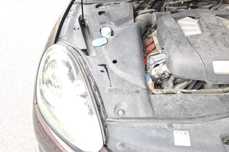 Used Porsche Cayenne 2016 Cayenne 3.0T Engine Bay Right