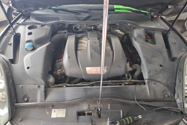 Used Porsche Cayenne 2016 Cayenne 3.0T Engine Bay