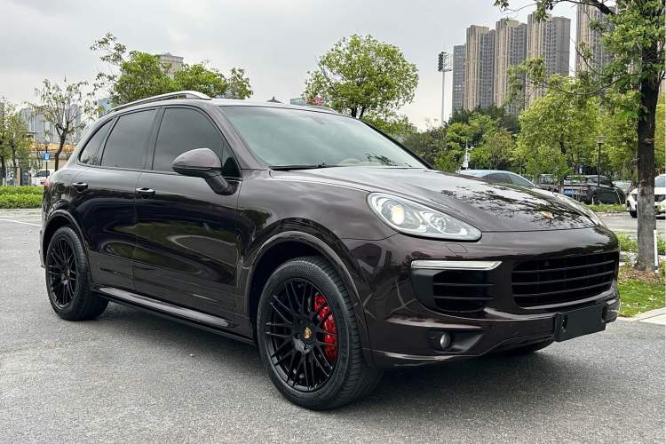 Used Porsche Cayenne 2016 Cayenne Platinum Edition 3.0T Exterior 2