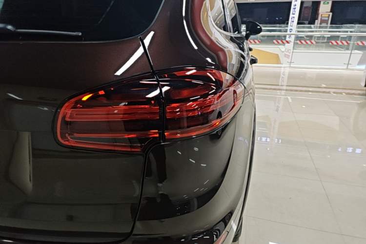 Used Porsche Cayenne 2016 Cayenne Platinum Edition 3.0T Exterior 3