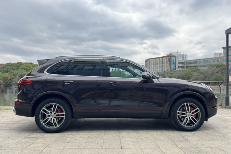 Used Porsche Cayenne 2016 Cayenne Platinum Edition 3.0T Exterior 7