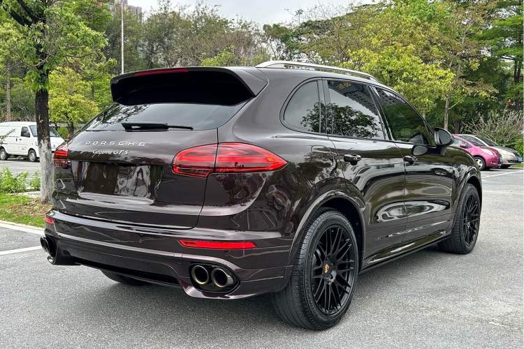 Used Porsche Cayenne 2016 Cayenne Platinum Edition 3.0T Exterior 9