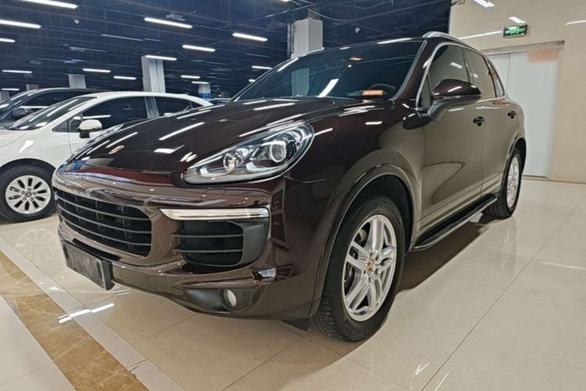 Used Porsche Cayenne 2016 Cayenne Platinum Edition 3.0T Front Left 45 Deg
