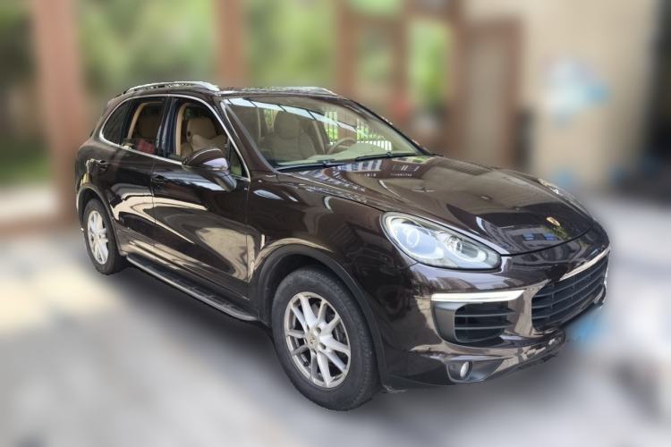 Used Porsche Cayenne 2016 Cayenne Platinum Edition 3.0T Front Right 45 Deg