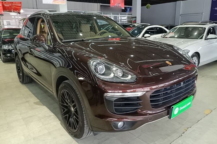 Used Porsche Cayenne 2016 Cayenne 3.0T Front Right 45 Deg