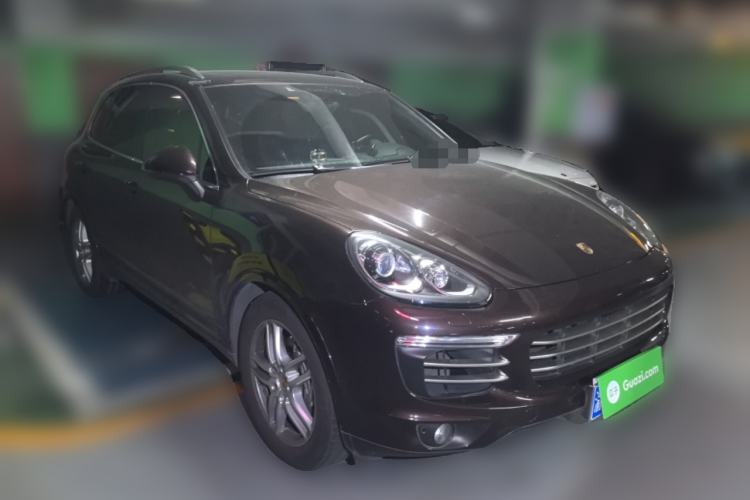 Used Porsche Cayenne 2016 Cayenne Platinum Edition 3.0T Front Right 45 Deg