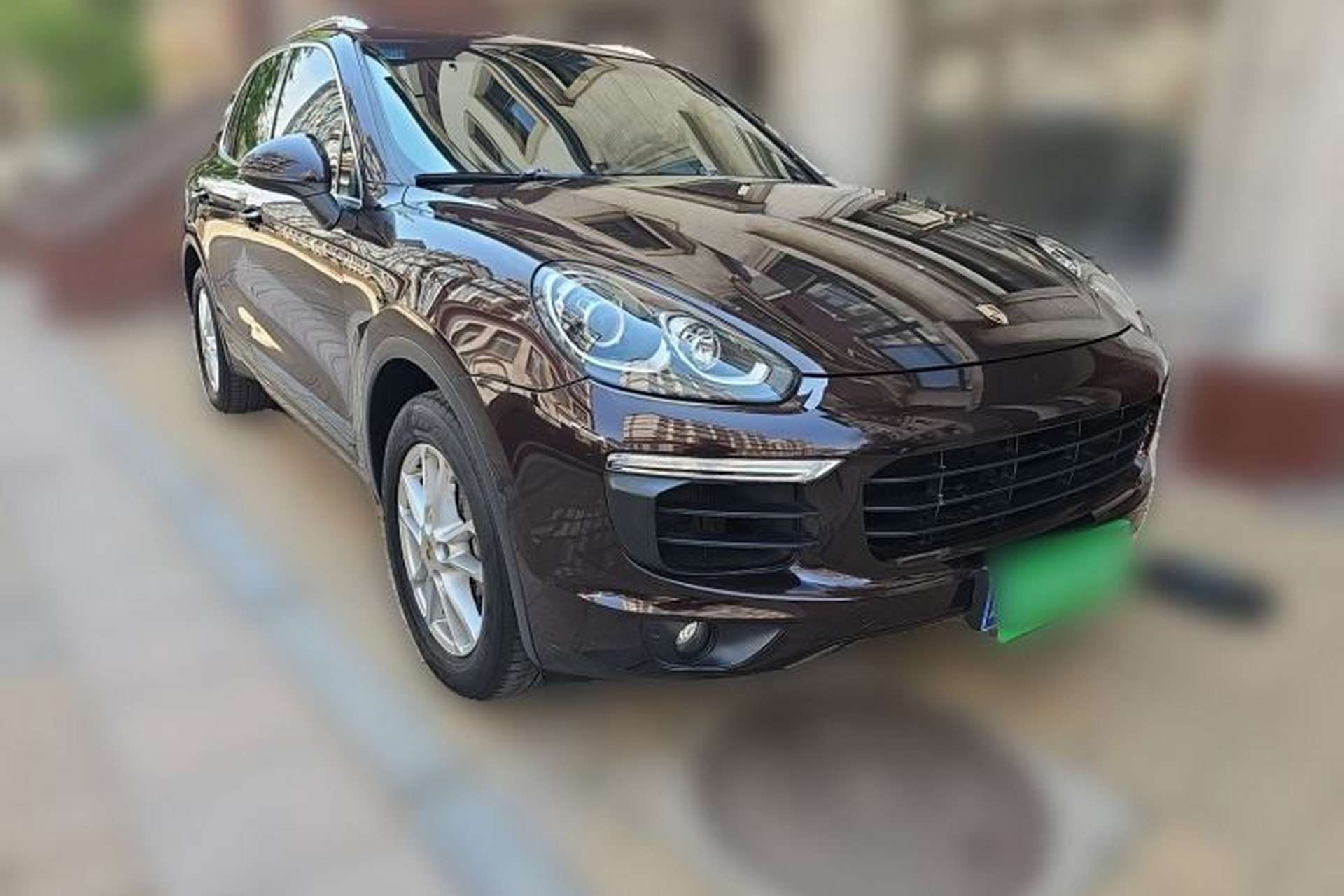 Used Porsche Cayenne  Front Right 45 Deg