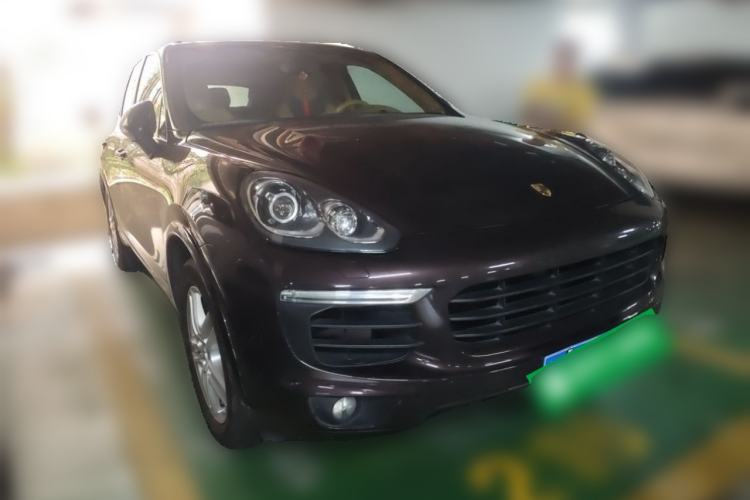 Used Porsche Cayenne 2016 Cayenne Platinum Edition 3.0T Front Right 45 Deg