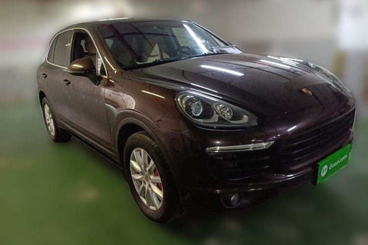 Used Porsche Cayenne 2016 Cayenne 3.0T Front Right 45 Deg
