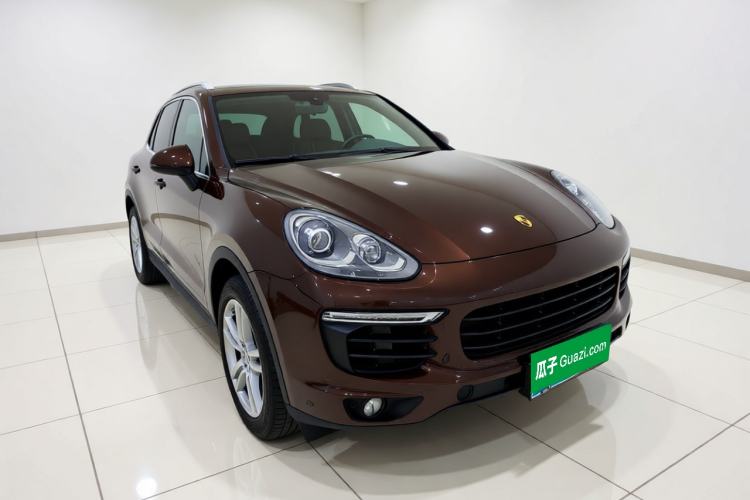 Used Porsche Cayenne 2016 Cayenne 3.0T Front Right 45 Deg