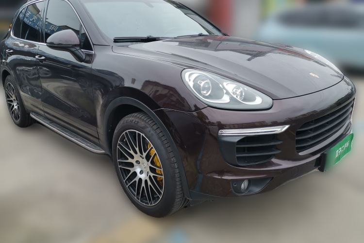 Used Porsche Cayenne 2016 Cayenne 3.0T Front Right 45 Deg