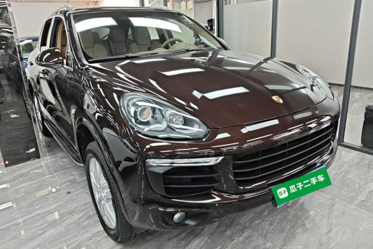 Used Porsche Cayenne 2016 Cayenne Platinum Edition 3.0T Front Right 45 Deg
