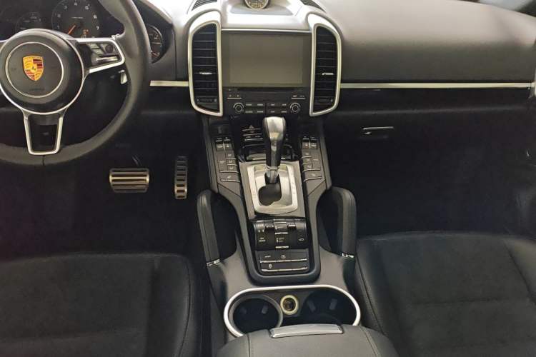 Used Porsche Cayenne 2016 Cayenne 3.0T Gear Lever