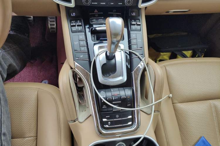Used Porsche Cayenne 2016 Cayenne 3.0T Gear Lever