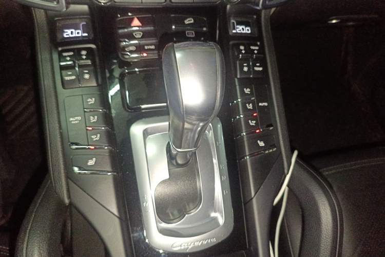 Used Porsche Cayenne 2016 Cayenne 3.0T Gear Lever