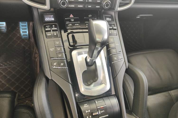 Used Porsche Cayenne 2016 Cayenne 3.0T Gear Lever