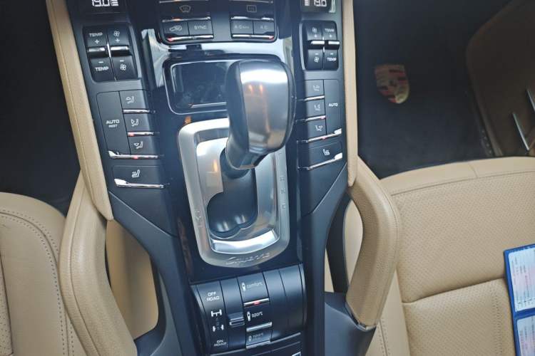 Used Porsche Cayenne 2016 Cayenne 3.0T Gear Lever