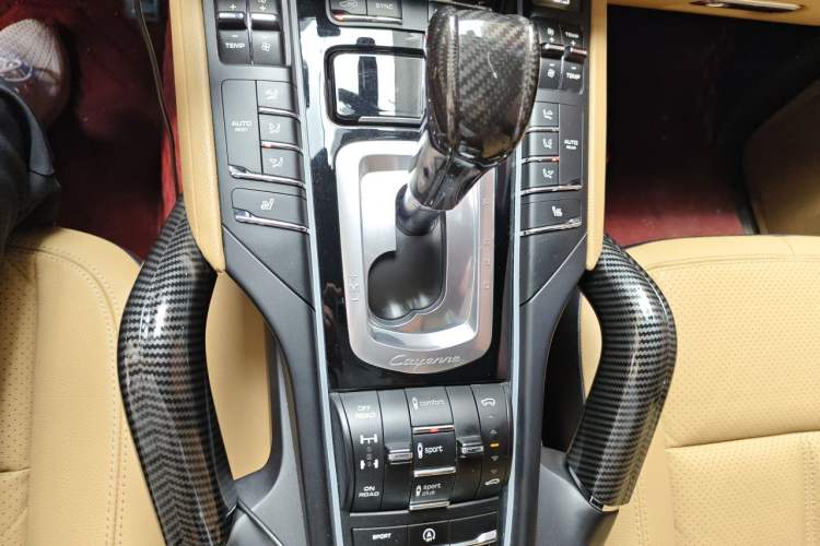 Used Porsche Cayenne 2016 Cayenne 3.0T Gear Lever