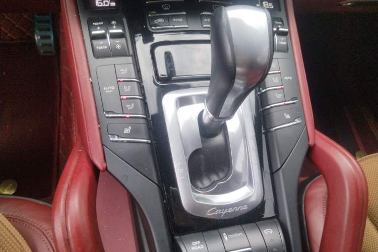 Used Porsche Cayenne 2016 Cayenne 3.0T Gear Lever