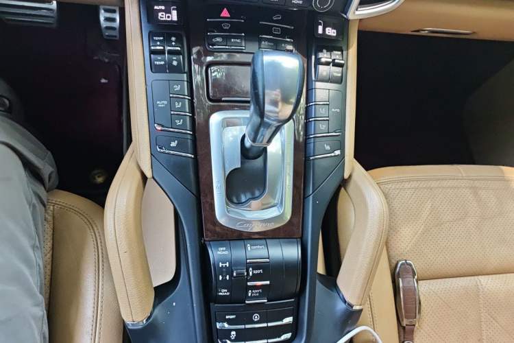 Used Porsche Cayenne 2016 Cayenne 3.0T Gear Lever