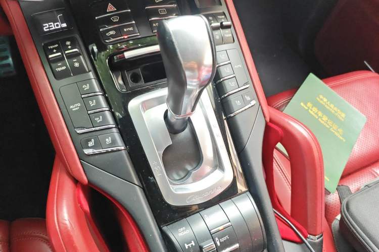Used Porsche Cayenne 2016 Cayenne 3.0T Gear Lever