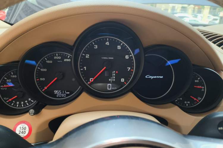 Used Porsche Cayenne 2016 Cayenne Platinum Edition 3.0T Instrument Cluster