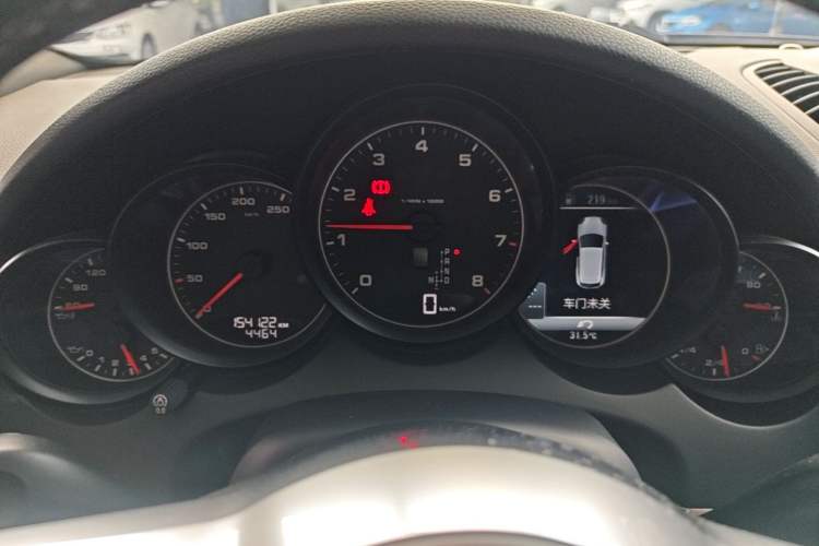 Used Porsche Cayenne 2016 Cayenne 3.0T Instrument Cluster