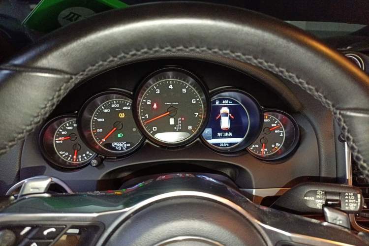 Used Porsche Cayenne 2016 Cayenne 3.0T Instrument Cluster