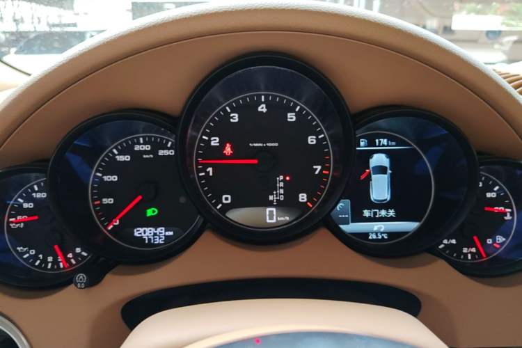 Used Porsche Cayenne 2016 Cayenne 3.0T Instrument Cluster
