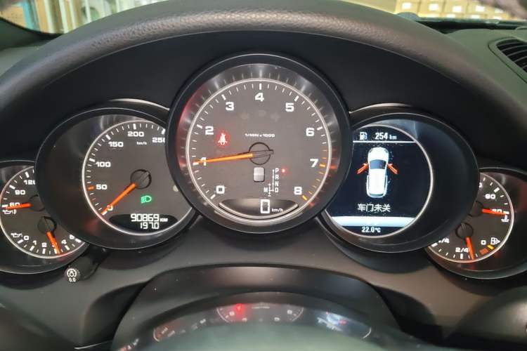 Used Porsche Cayenne 2016 3.0T parallel import Instrument Cluster