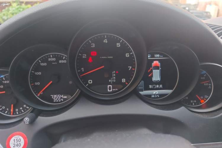 Used Porsche Cayenne 2016 Cayenne Platinum Edition 3.0T Instrument Cluster