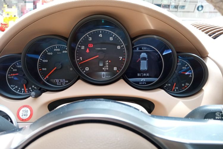Used Porsche Cayenne 2016 Cayenne Platinum Edition 3.0T Instrument Cluster