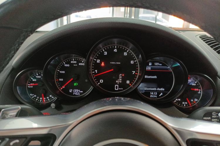Used Porsche Cayenne 2016 Cayenne 3.0T Instrument Cluster