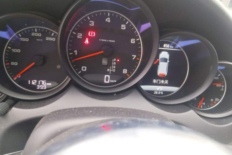 Used Porsche Cayenne 2016 Cayenne 3.0T Instrument Cluster