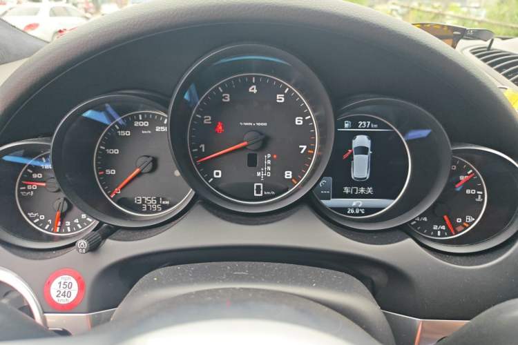 Used Porsche Cayenne 2016 Cayenne 3.0T Instrument Cluster