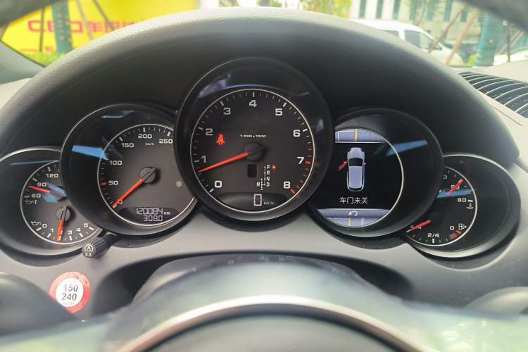 Used Porsche Cayenne 2016 Cayenne Platinum Edition 3.0T Instrument Cluster