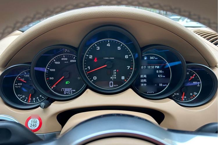 Used Porsche Cayenne 2016 Cayenne Platinum Edition 3.0T Instrument Cluster