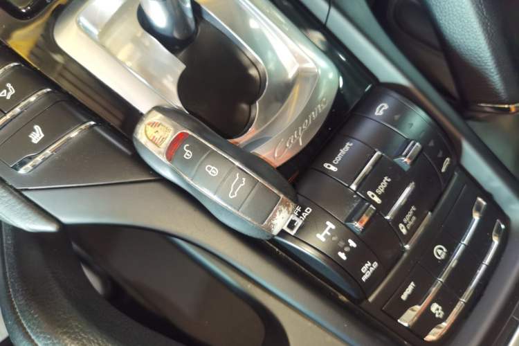 Used Porsche Cayenne 2016 Cayenne Platinum Edition 3.0T Interior 1