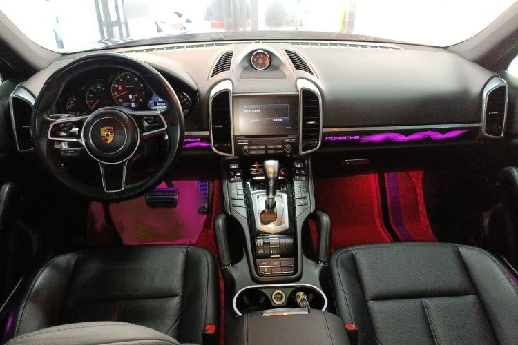 Used Porsche Cayenne 2016 Cayenne 3.0T Interior 2
