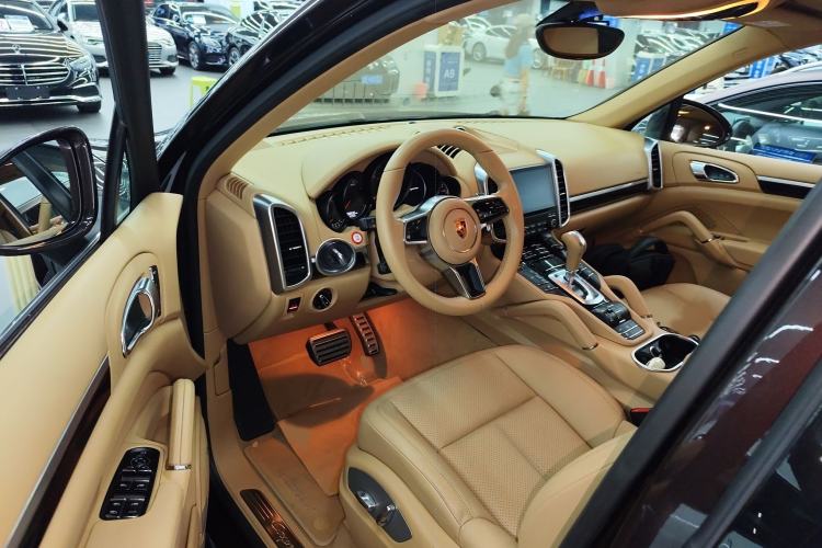 Used Porsche Cayenne 2016 Cayenne 3.0T Interior 3