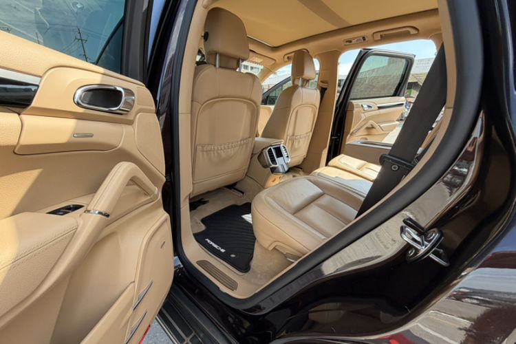 Used Porsche Cayenne 2016 Cayenne 3.0T Interior 3