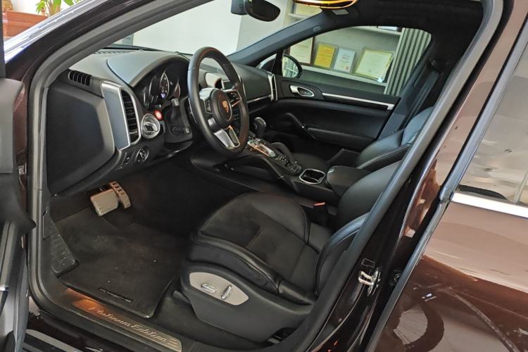 Used Porsche Cayenne 2016 Cayenne 3.0T Interior 4